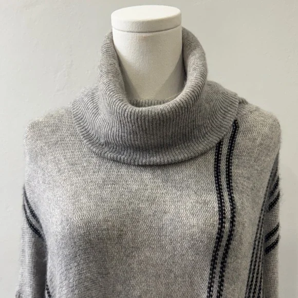 360Cashmere Gray 100% Cashmere Cowl Neck Oversized Sweater – Size XS